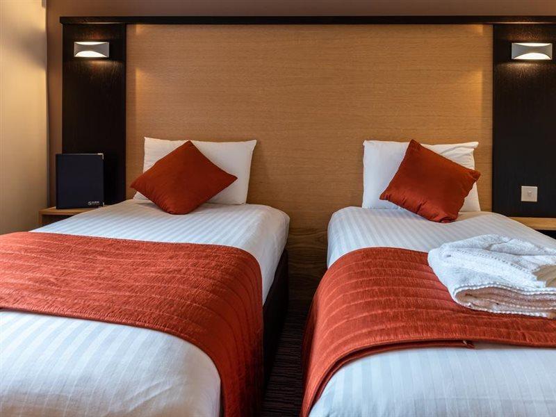 Dragonfly Hotel بيتربرو المظهر الخارجي الصورة